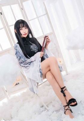 一边亲一边摸下面免费观看_蓝光日本电影免费